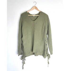 Umgee Olive Green Chunky Knit Sweater Lace-Up Side Detail V-Neck Boho, Slouchy